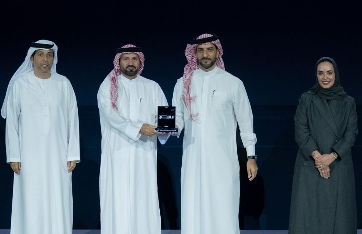 fde86663_4d80x3200wTransparent