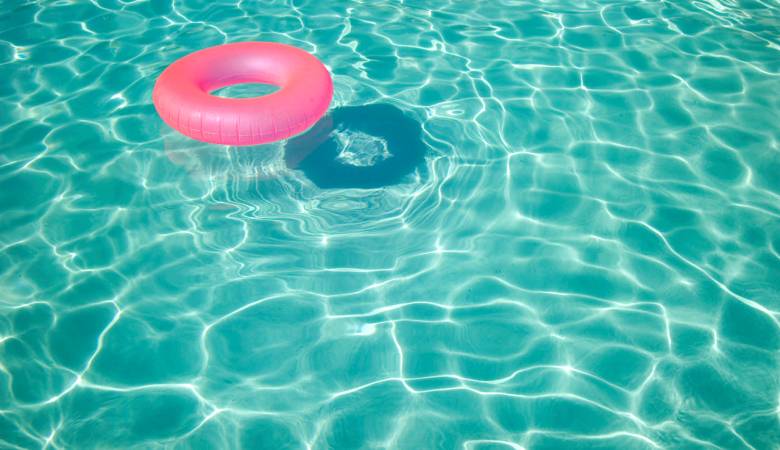 20161127091335girldrownsUAE